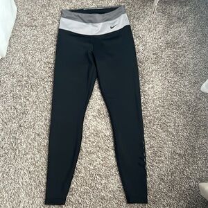 Nike DriFit  Leggings